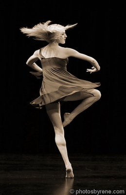 turn-renemichaels photo of dancer turning