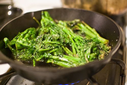 Pack a daily dose of Vitamin C filled greens to go.