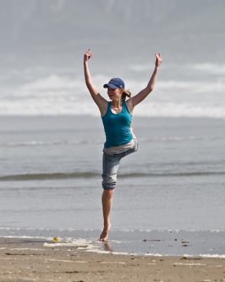 Beach dance