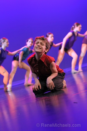 [Photo] Dancer Austin Meiteen in Dance Institute's Mr. Curiosity, photo by Rene Michaels