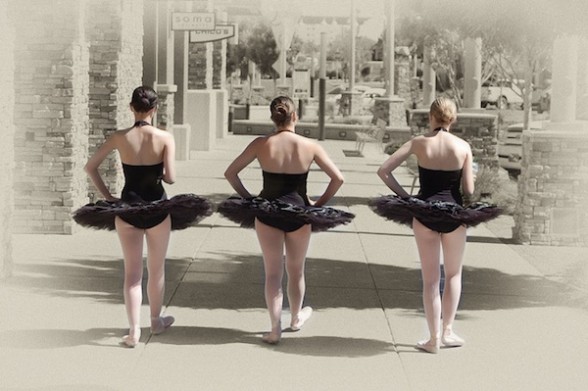 [Photo] Three girls in black tutus strolling the sidewalk in Albuquerque, NM